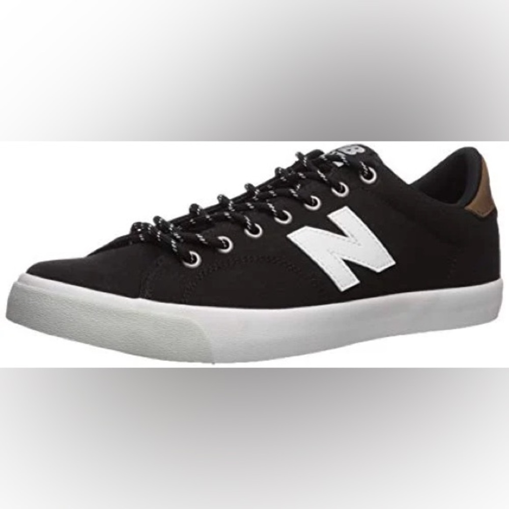 New Balance Black White Low-Top Sneakers